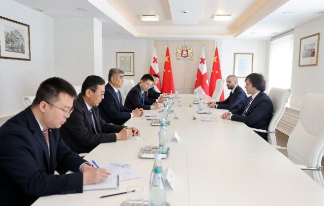 პრემიერ-მინისტრი ჩინეთის სახალხო რესპუბლიკის დელეგაციას შეხვდა