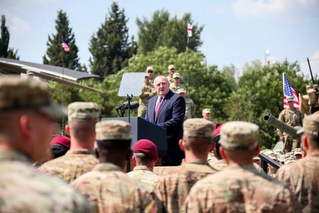 მეამაყება, რომ ვხედავ ქართველ და ამერიკელ სამხედროებს მხარდამხარ ქართულ მიწაზე ჩვენი ერების კეთილდღეობის დასაცავად