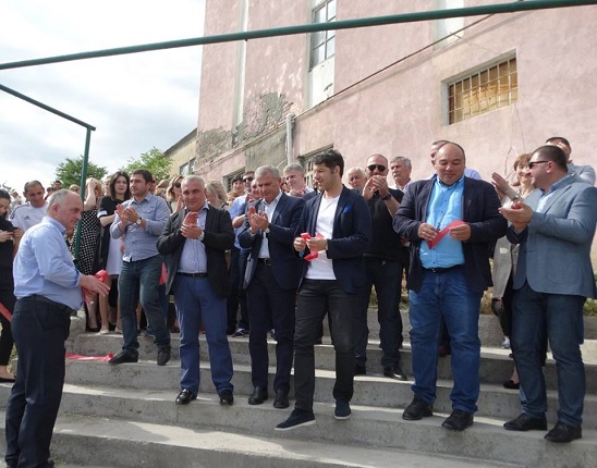 საგარეჯოში ახლად რეაბილიტირებული ცენტრალური საფეხბურთო სტადიონი საზეიმოდ გაიხსნა