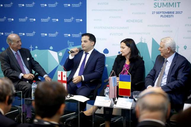 ენერგეტიკის მინისტრი ილია ელოშვილი რუმინეთის ქალაქ პლოიეშტში „Aspen Energy Summit”-ში მონაწილეობს